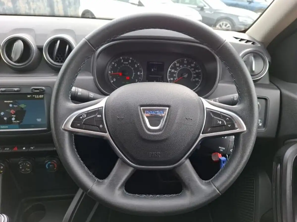 2021-dacia-duster-10-tce-comfort-100bhp-bi-fuel-station-wagon-5d-big-11