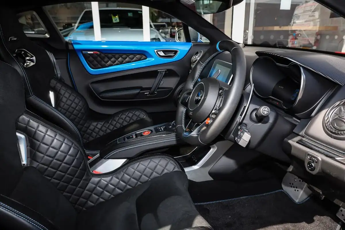 2024-alpine-a110-18-t-no-trim-big-21