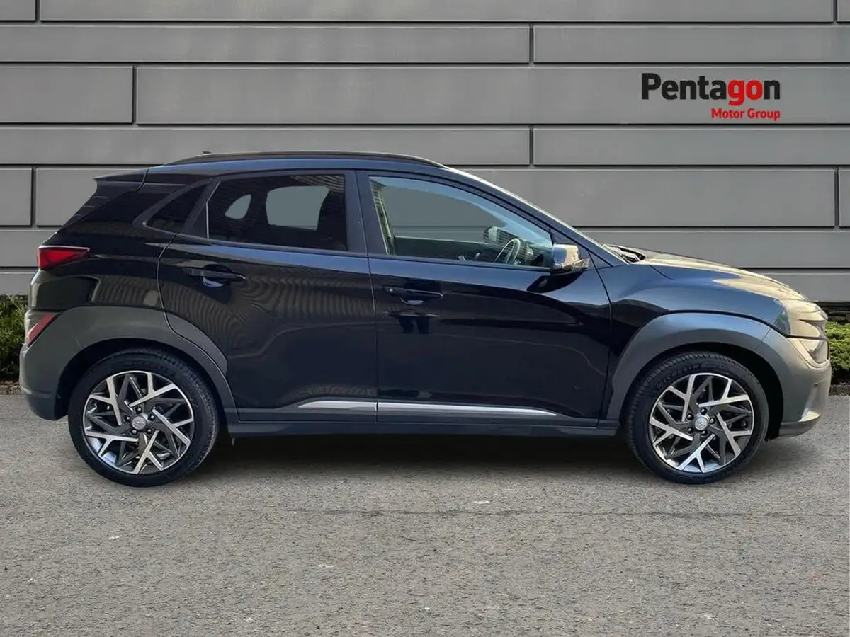 2022-hyundai-kona-16-gdi-premium-big-10