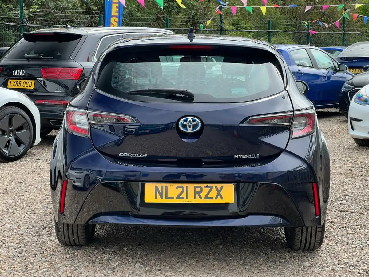 2021-toyota-corolla-18-vvt-i-icon-spare-wheel-hatchback-5d-big-18