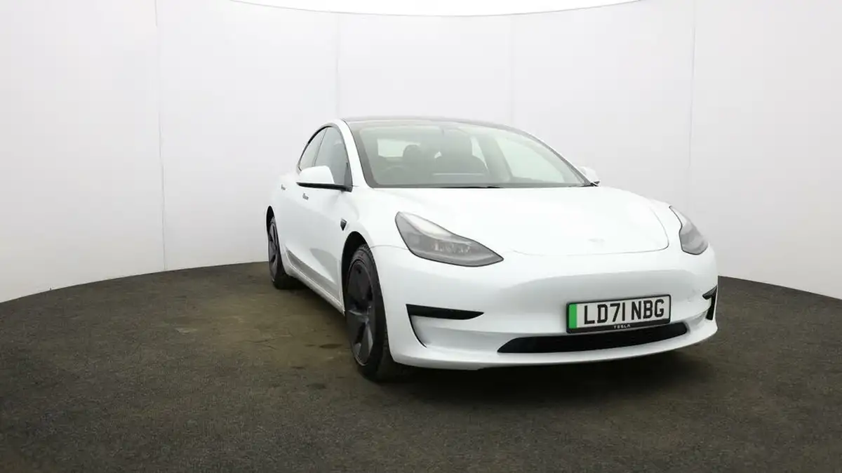 2021-tesla-model-3-e-standard-plus-big-37