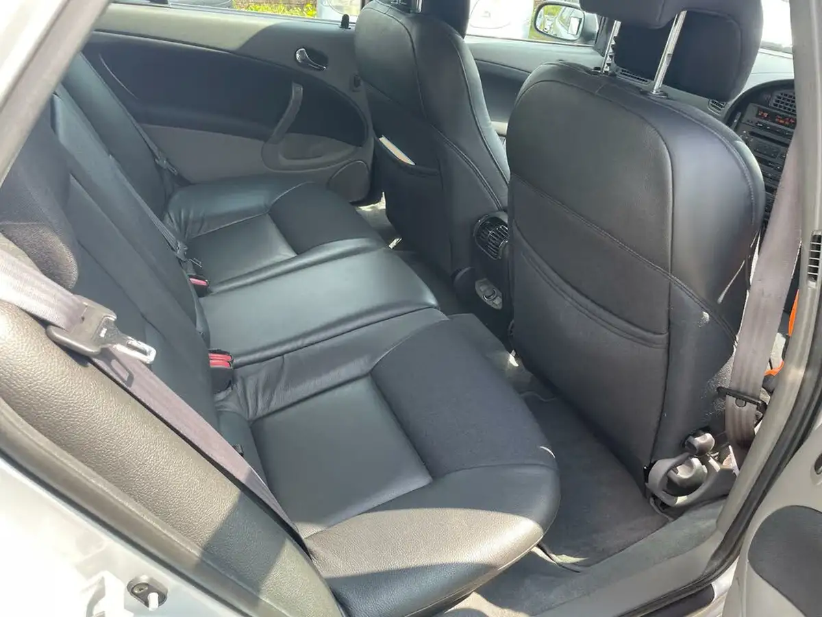 2004-saab-9-5-23-vector-estate-5d-auto-big-12