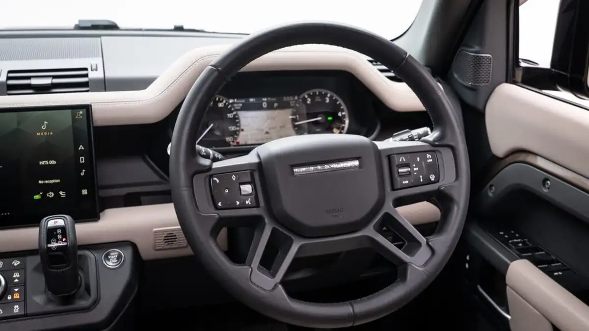 2023-land-rover-110-defender-30-d300-x-dynamic-hse-big-22
