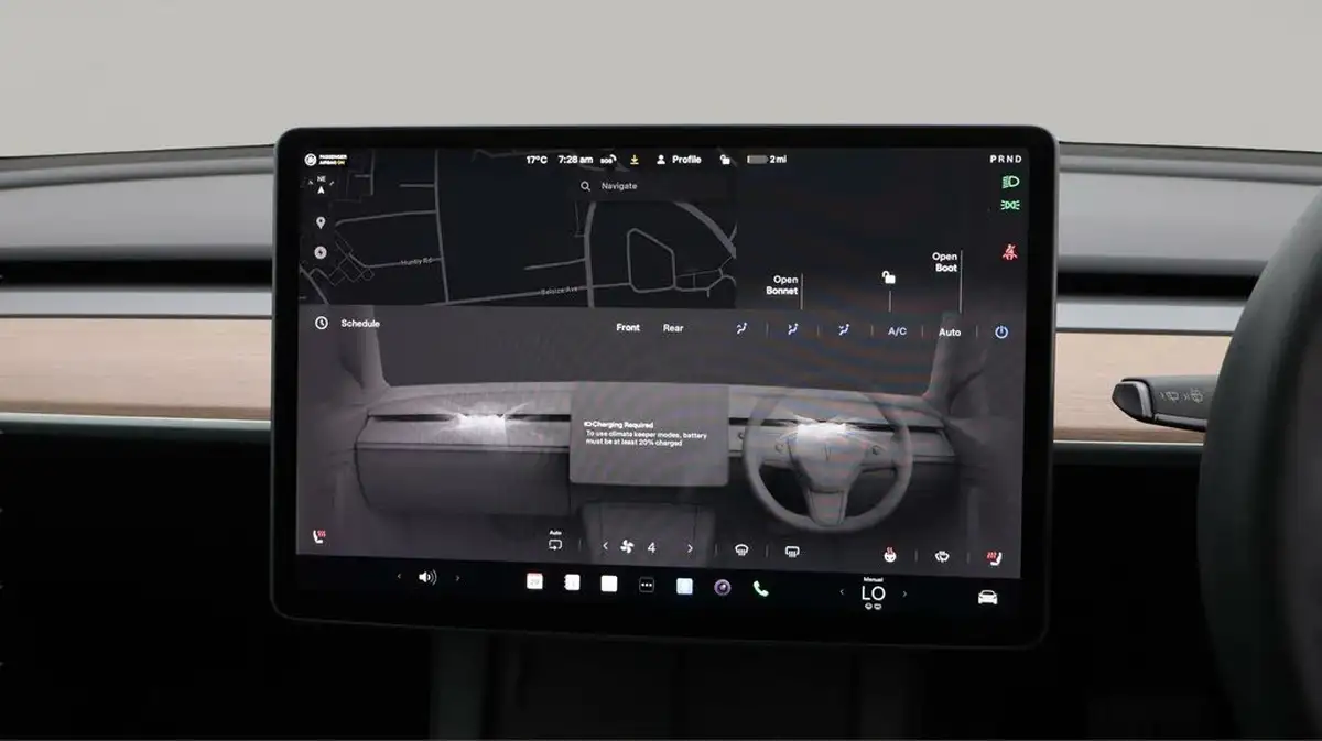 2022-tesla-model-3-e-rwd-big-12