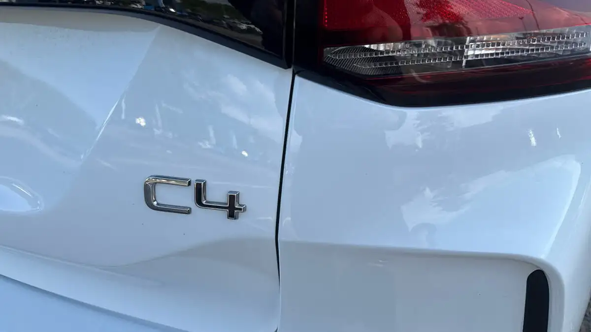 2022-citroen-c4-12-puretech-sense-plus-big-27