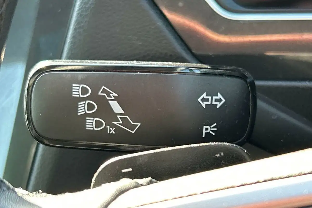 2023-volkswagen-tiguan-14-tsi-elegance-big-48