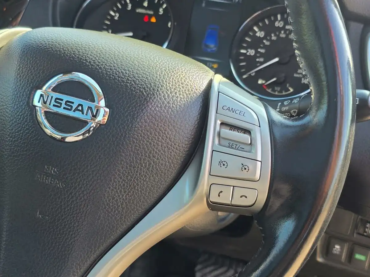 2016-nissan-qashqai-12-dig-t-n-connecta-xtronic-cvt-big-35