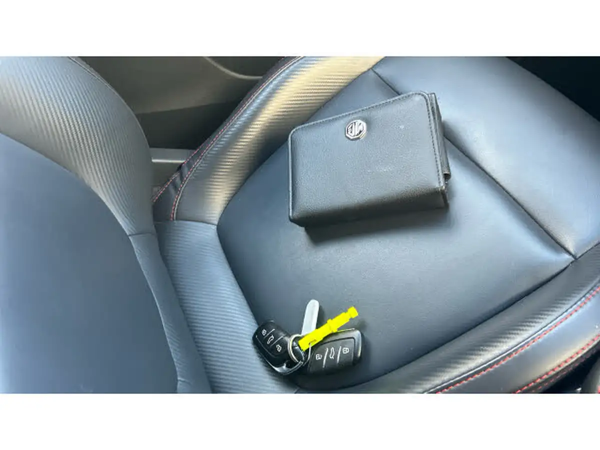 2022-mg-zs-suv-10t-gdi-exclusive-auto-big-18