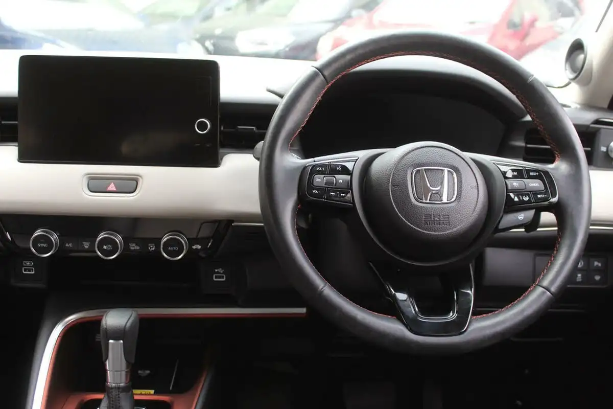 2022-honda-hr-v-15-i-mmd-advance-style-big-19