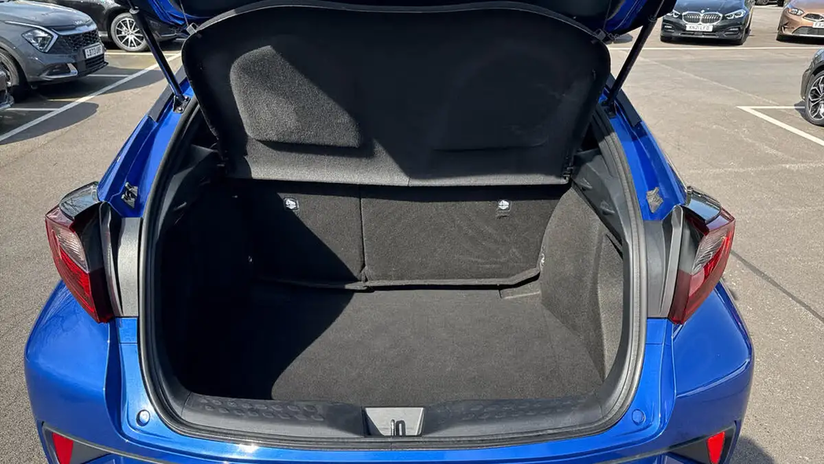 2022-toyota-c-hr-18-vvt-i-icon-big-14