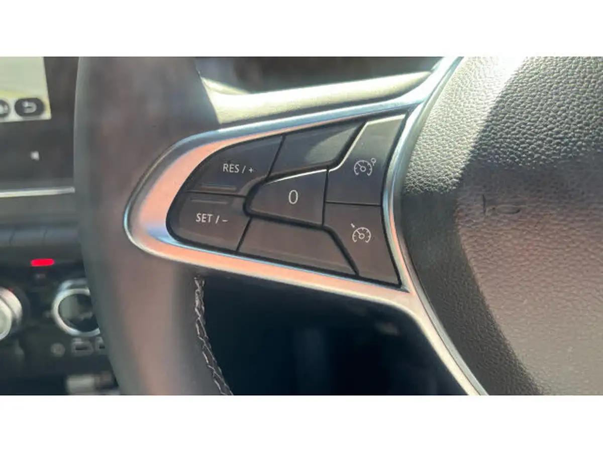 2024-renault-clio-10-tce-techno-big-26