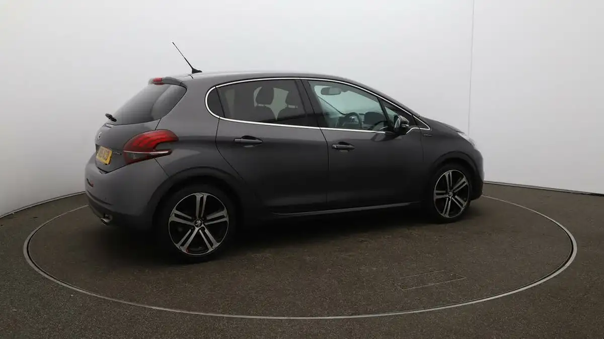 2019-peugeot-208-12-puretech-gt-line-110bhp-big-44