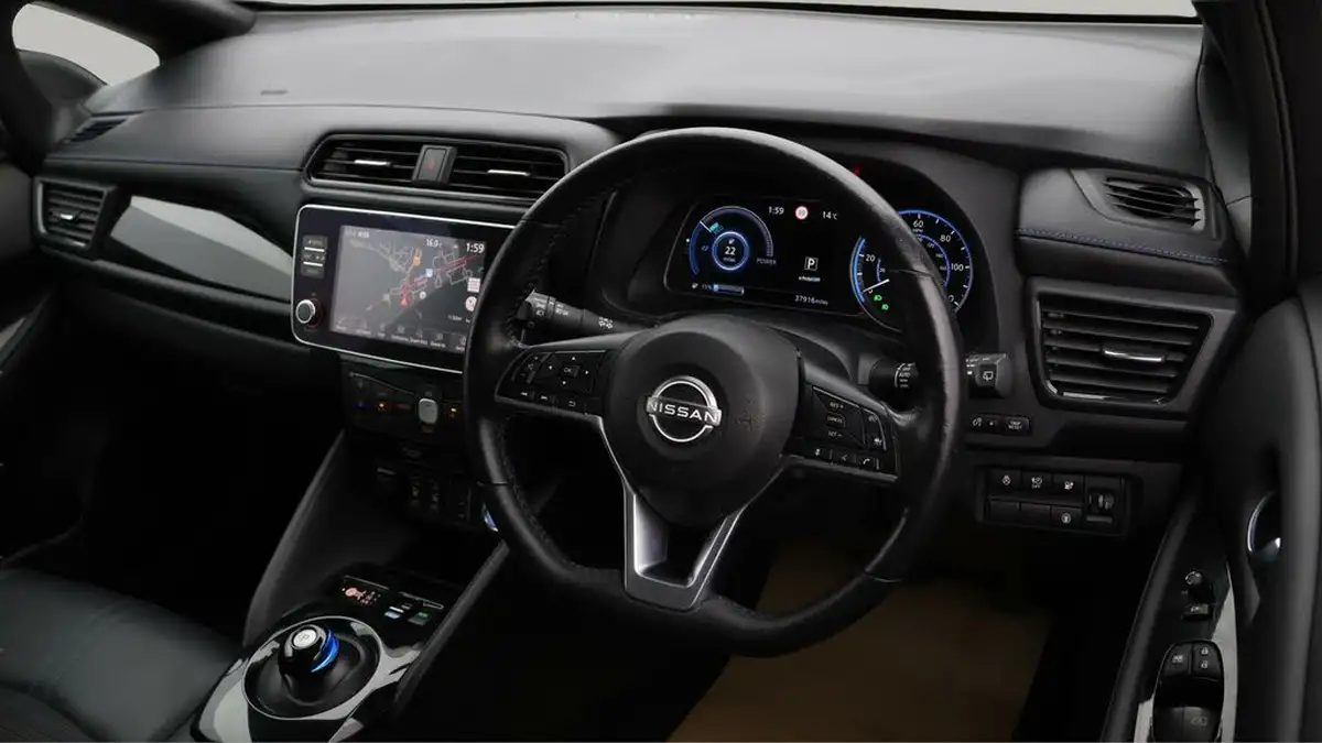 2022-nissan-leaf-e-n-connecta-39kwh-big-8