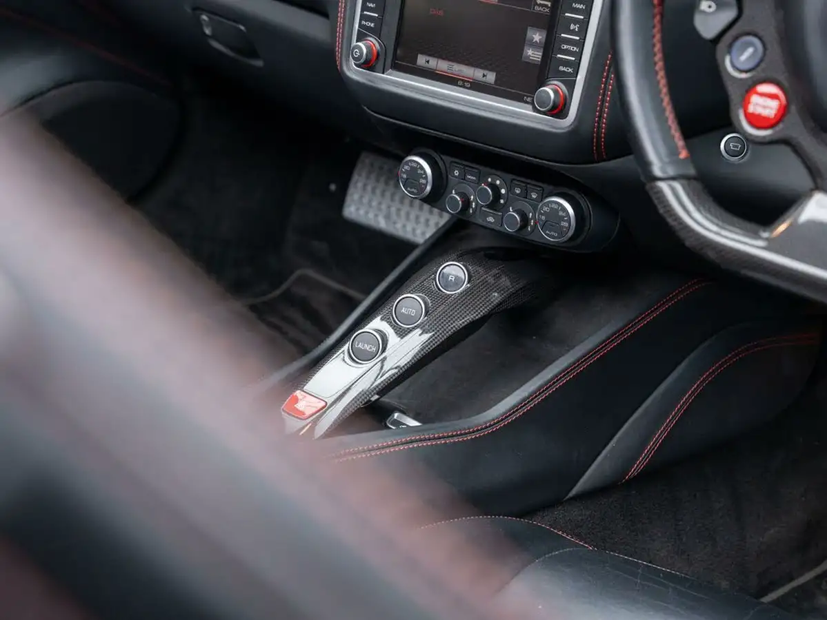 2015-ferrari-california-39-t-big-44