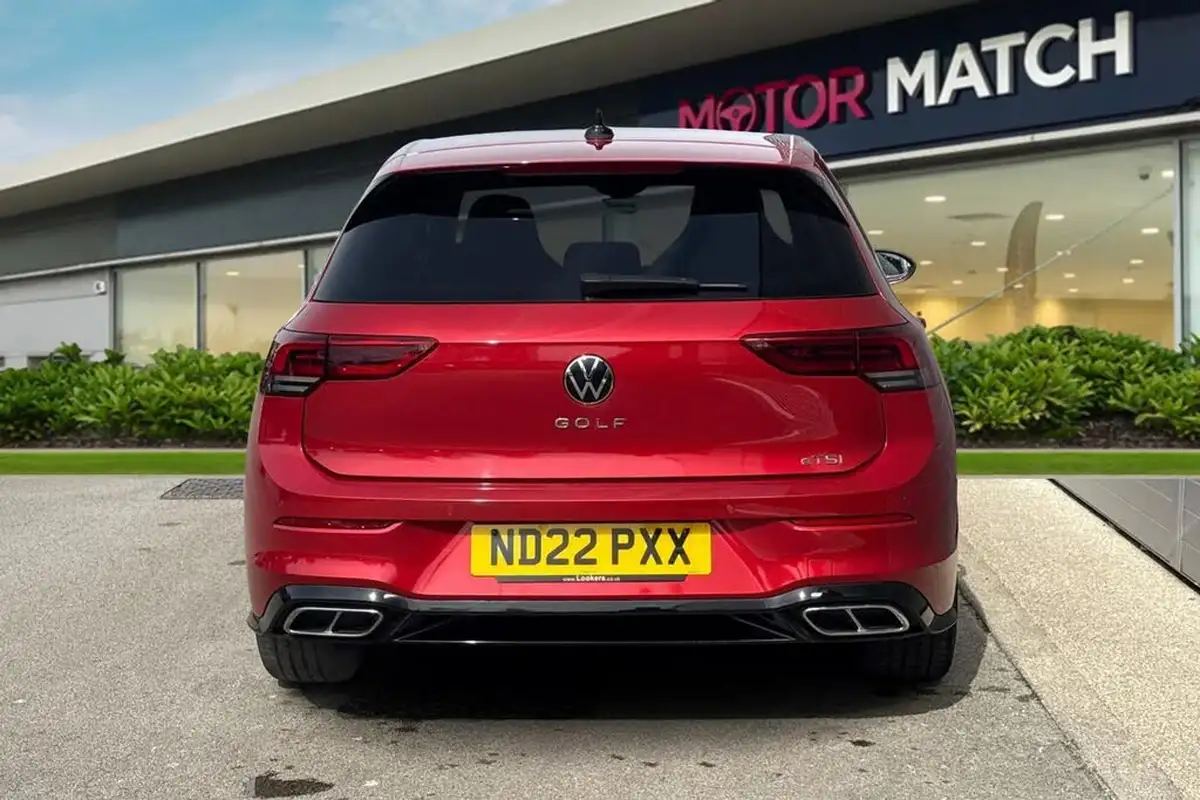 2022-volkswagen-golf-15-etsi-r-line-150ps-hatchback-big-3