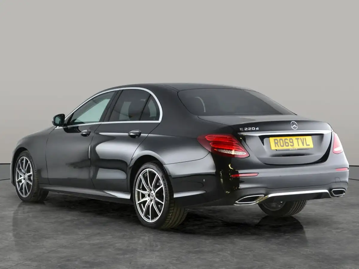 2019-mercedes-benz-e-class-20d-e220d-amg-line-edition-saloon-4d-big-9