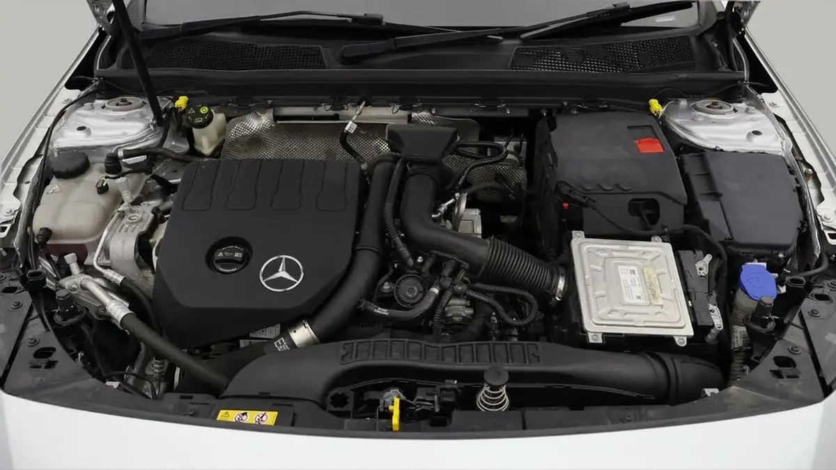 2020-mercedes-benz-a-class-13-a200-amg-line-premium-hatchback-5d-7g-dct-big-18