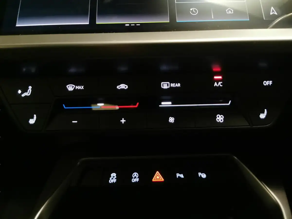 2021-audi-a3-10-30-tfsi-technik-big-18