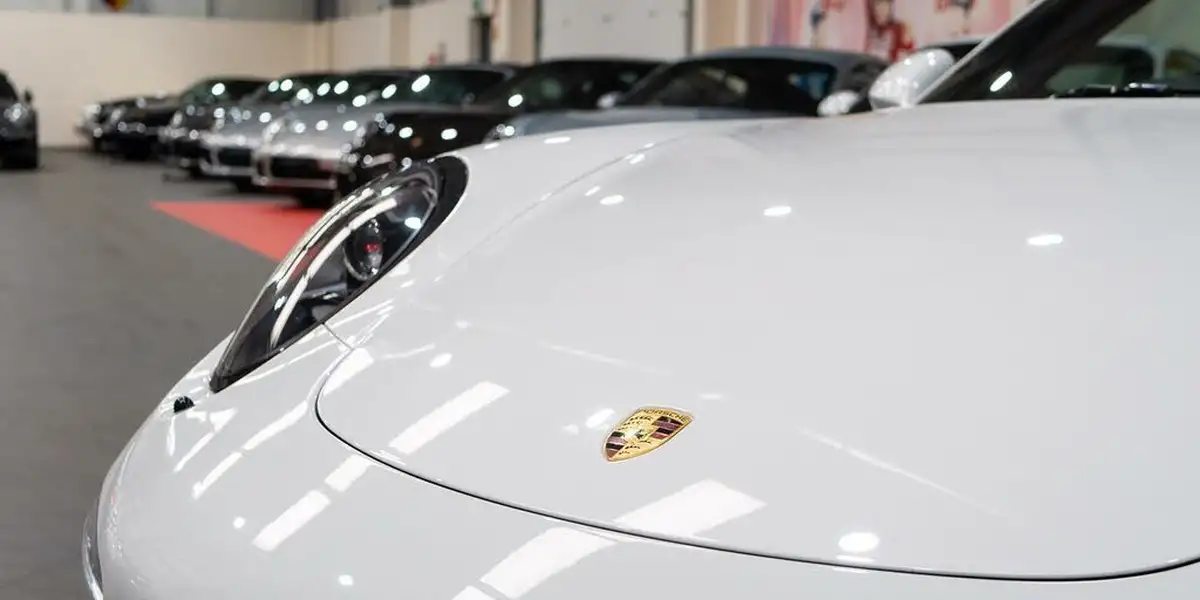 2015-porsche-911-38-carrera-gts-coupe-pdk-big-44