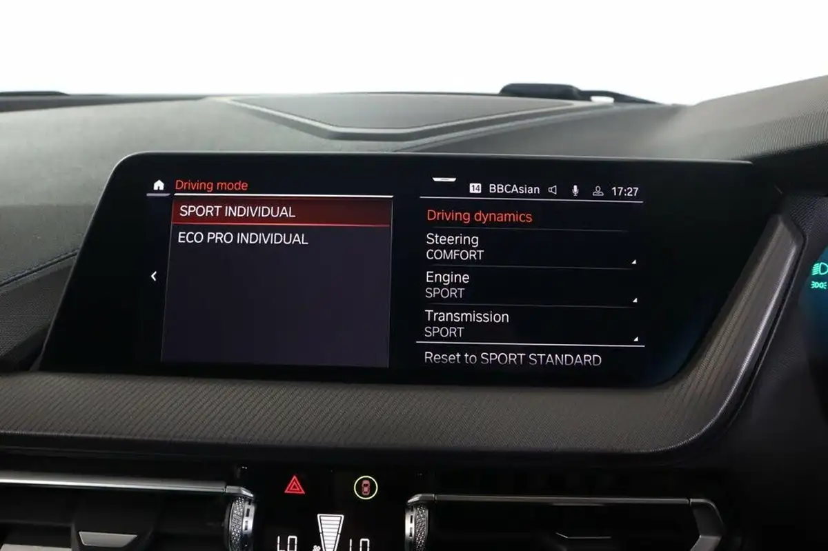 2020-bmw-1-series-20-m135i-xdrive-big-45