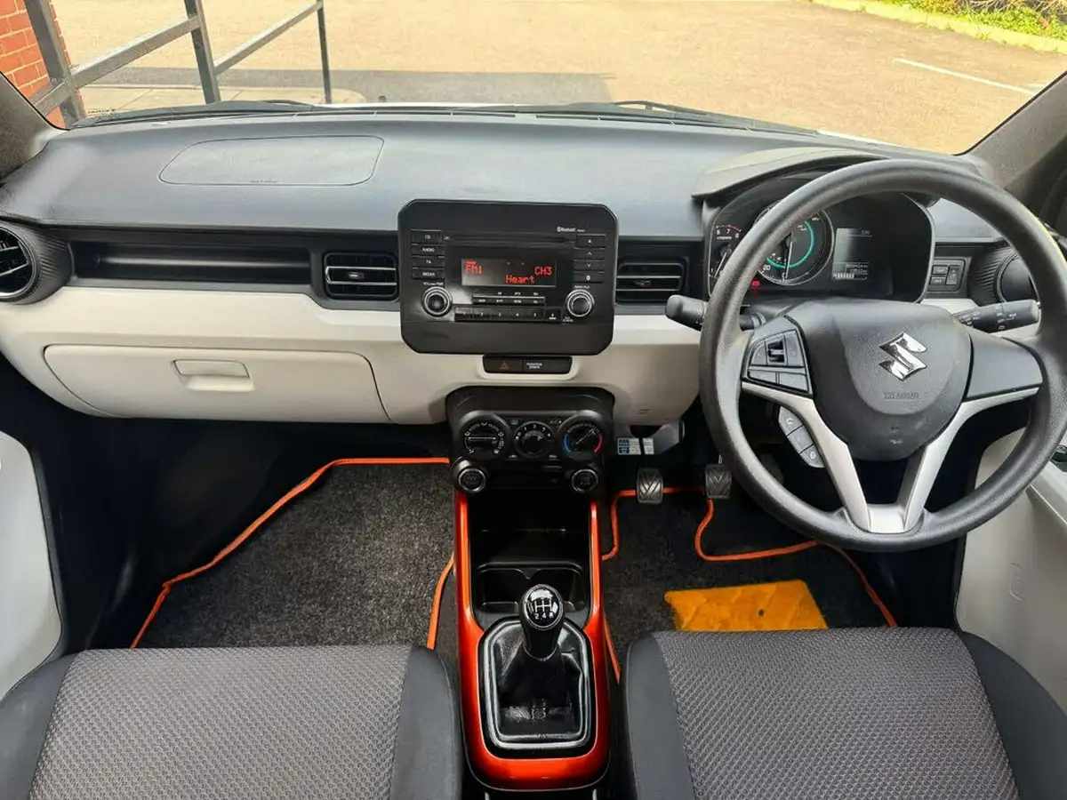 2017-suzuki-ignis-12-dualjet-sz3-big-15