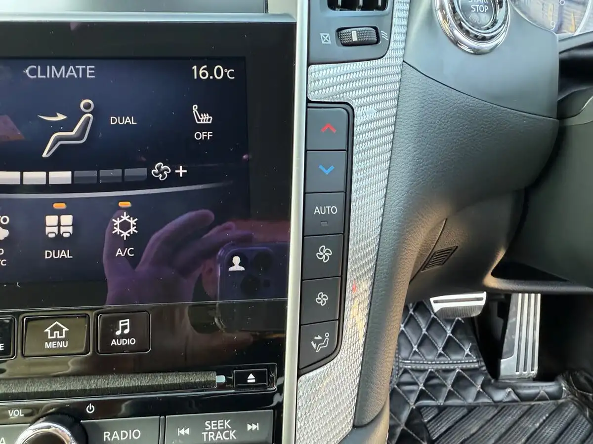 2018-infiniti-q60-30t-sport-tech-big-50