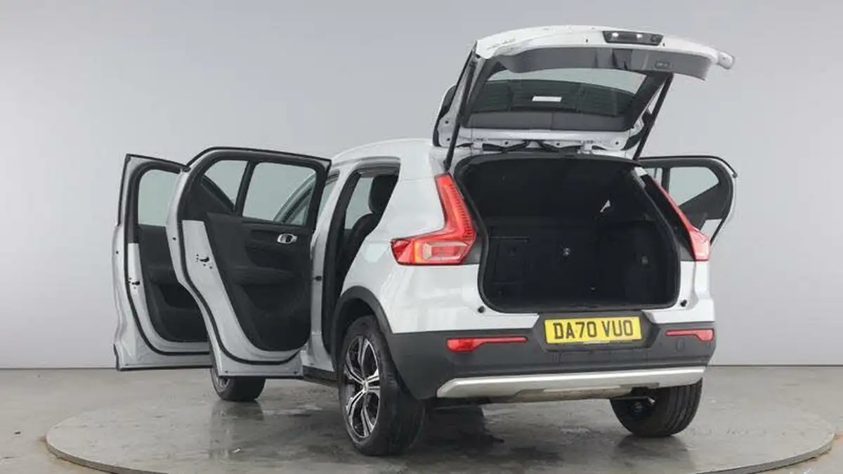 2021-volvo-xc40-20-b4-inscription-pro-197bhp-geartronic-big-10