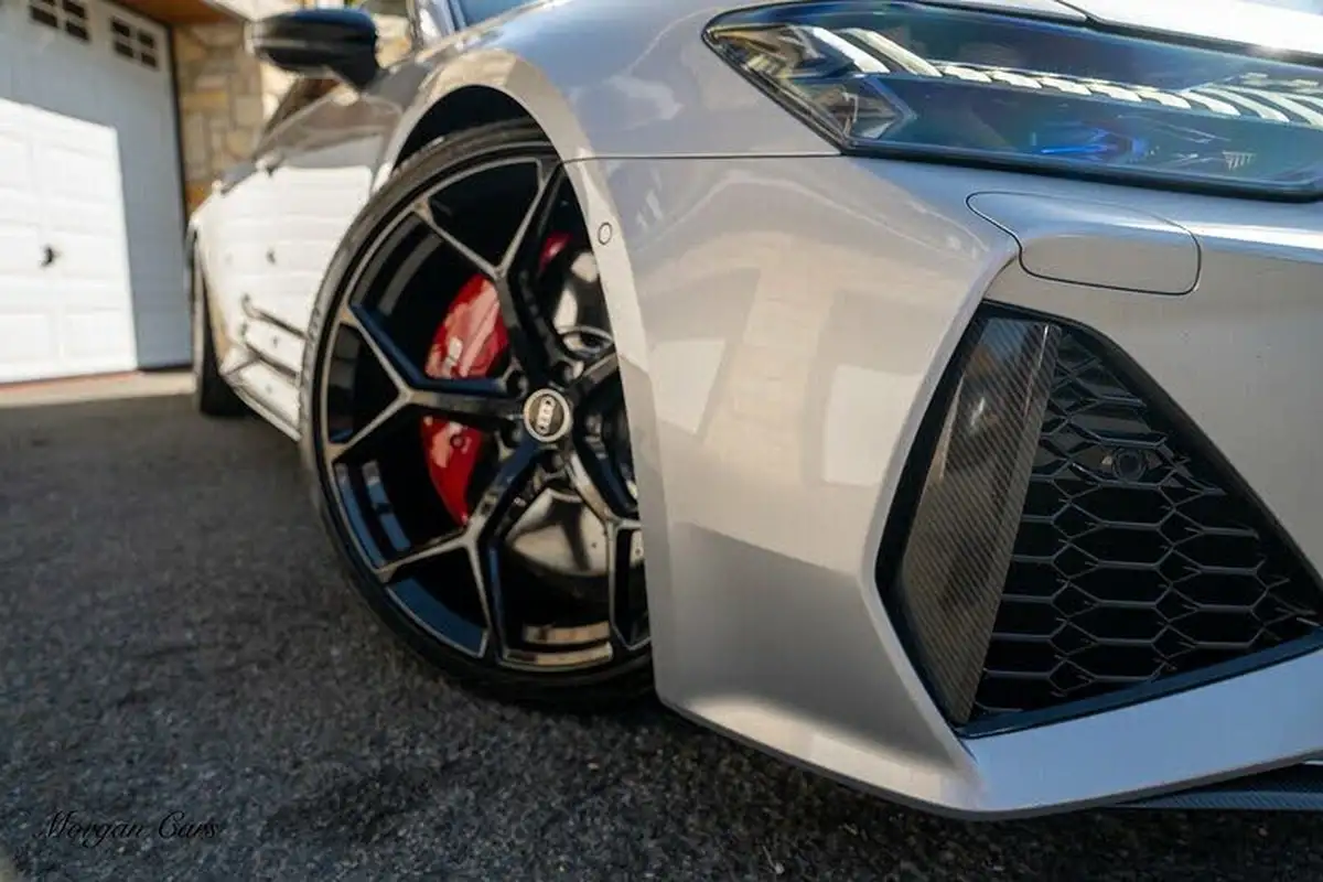 2021-audi-rs6-avant-40-tfsi-carbon-black-big-23