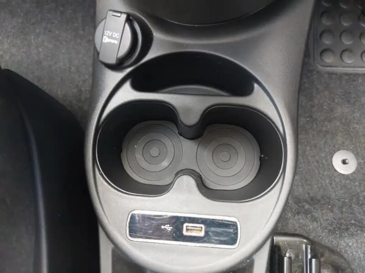 2019-fiat-500-12-lounge-ss-big-15