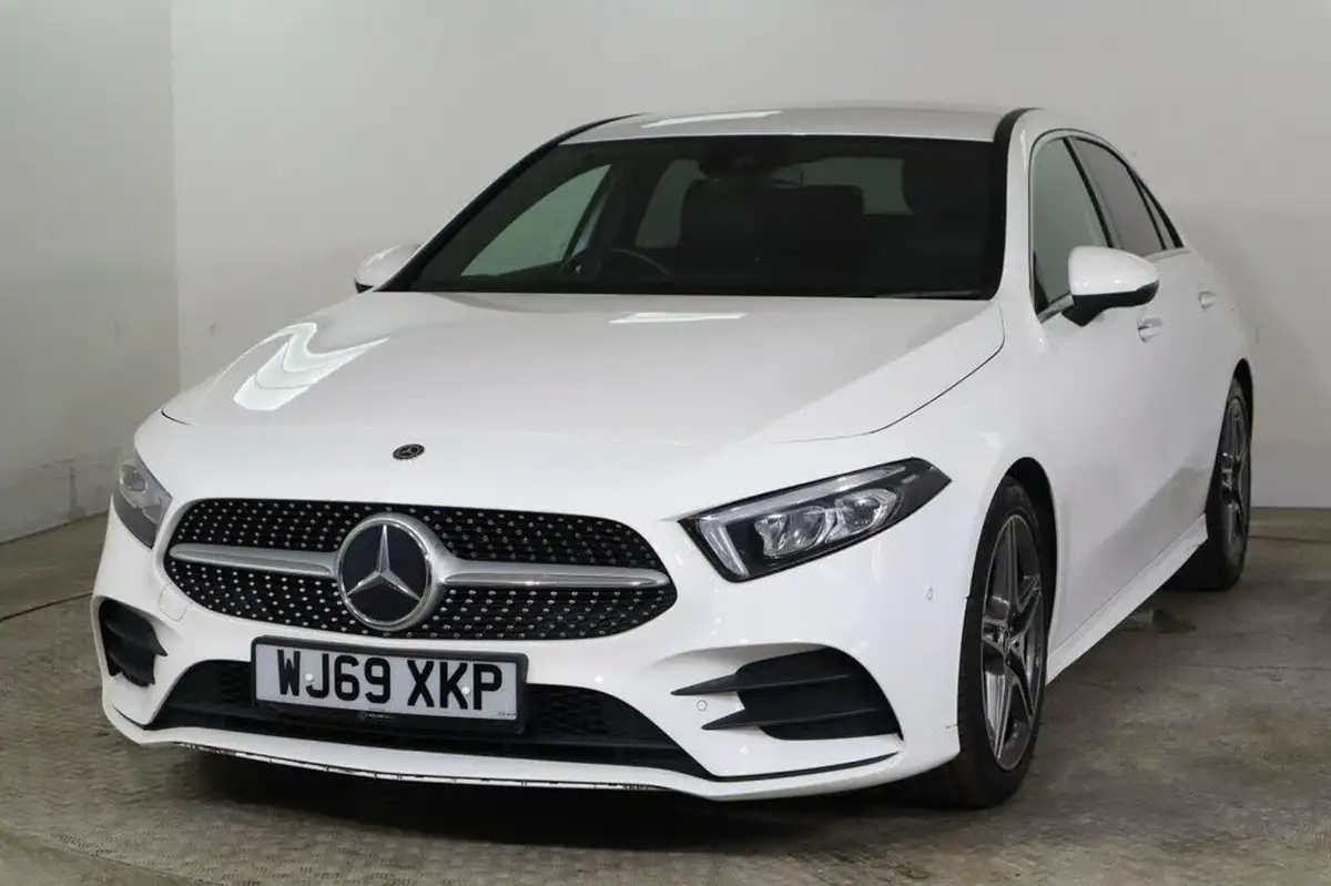 2019-mercedes-benz-a-class-13-a200-amg-line-premium-saloon-4d-7g-dct-big-2