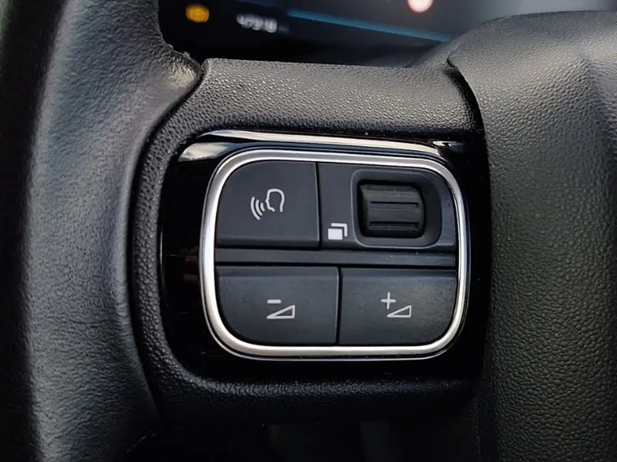 2021-citroen-c5-aircross-15bluehdi-shine-big-11