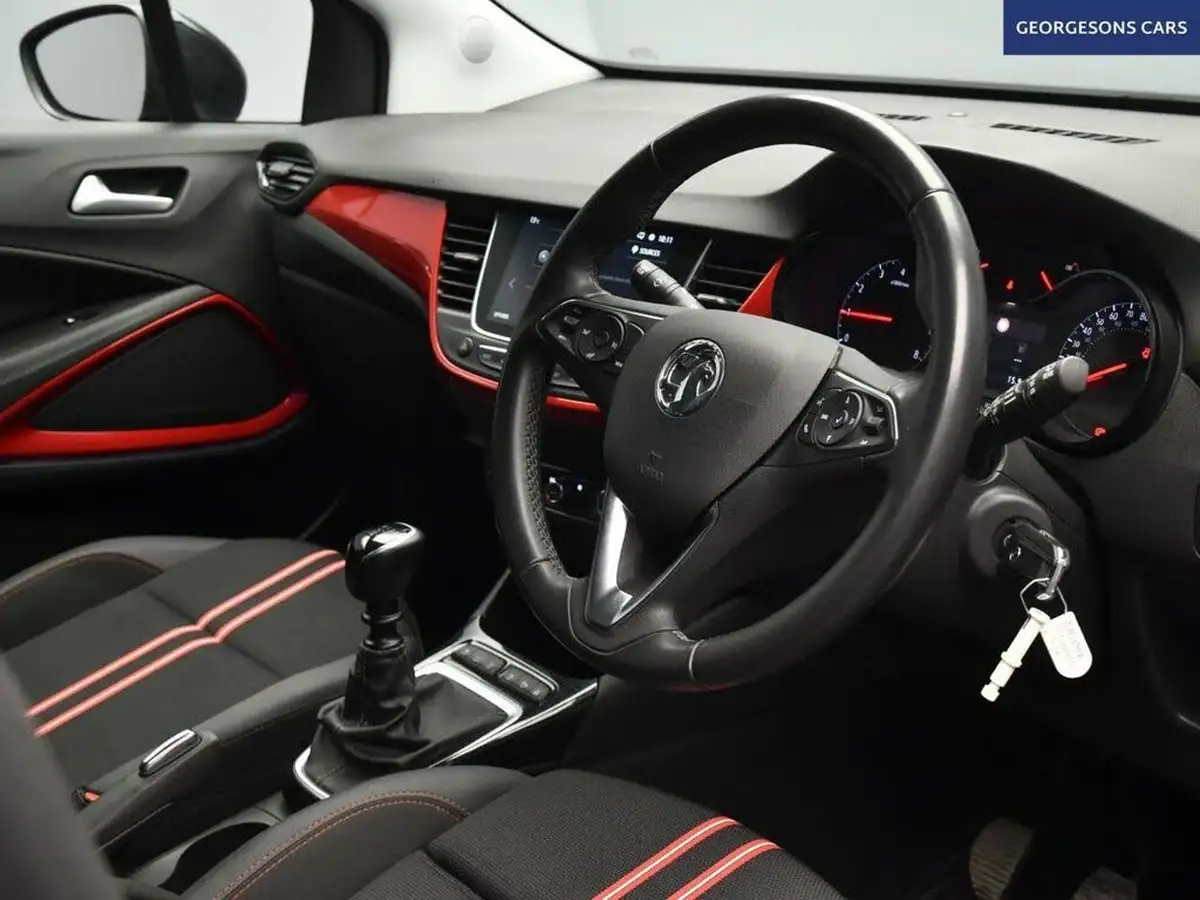 2022-vauxhall-crossland-12-gs-line-110ps-big-10