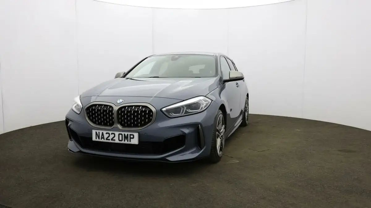 2022-bmw-1-series-20-m135i-xdrive-big-31