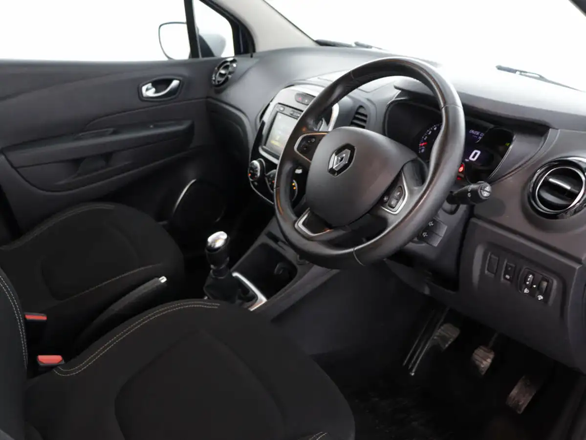 2019-renault-captur-13-tce-iconic-130bhp-ss-big-36