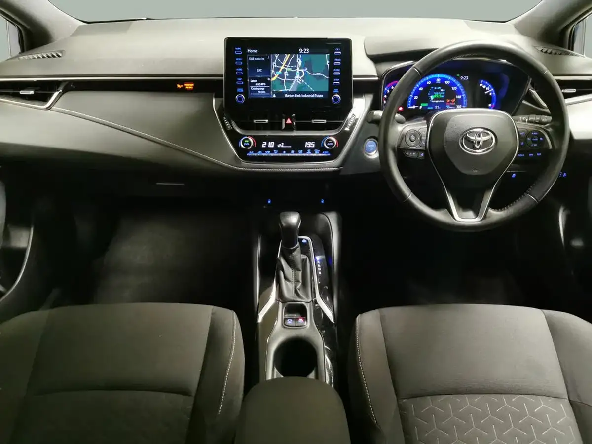 2020-toyota-corolla-18-vvt-i-design-trk-touring-sports-5d-big-1