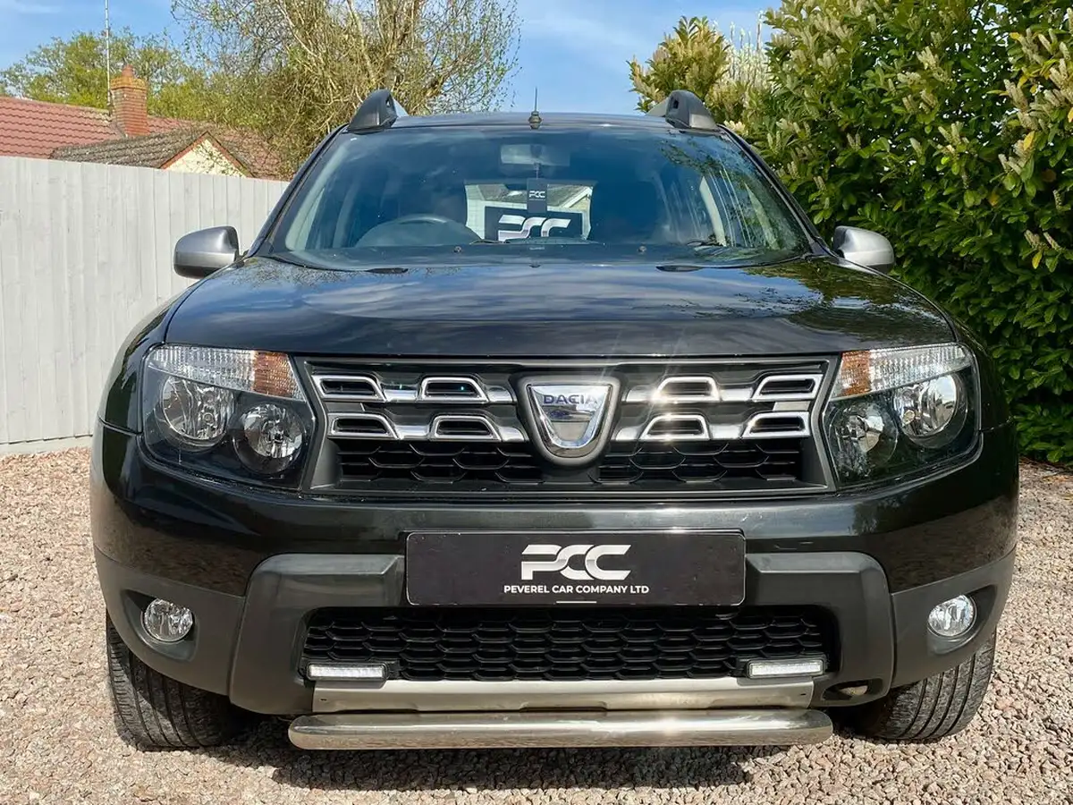 2015-dacia-duster-15dci-laureate-110bhp-station-wagon-5d-big-12
