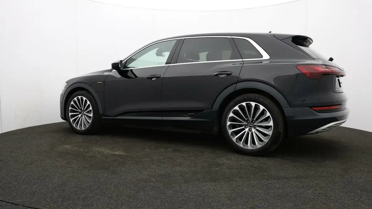 2021-audi-e-tron-50e-sport-station-wagon-big-64