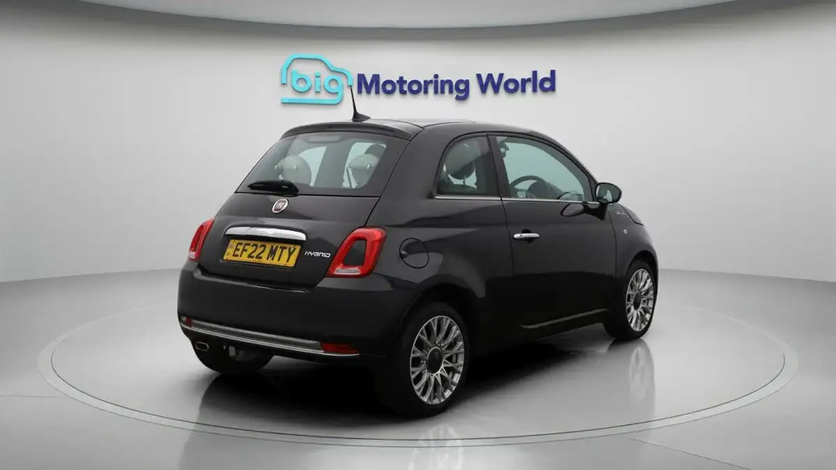 2022-fiat-500-10-dolcevita-big-7
