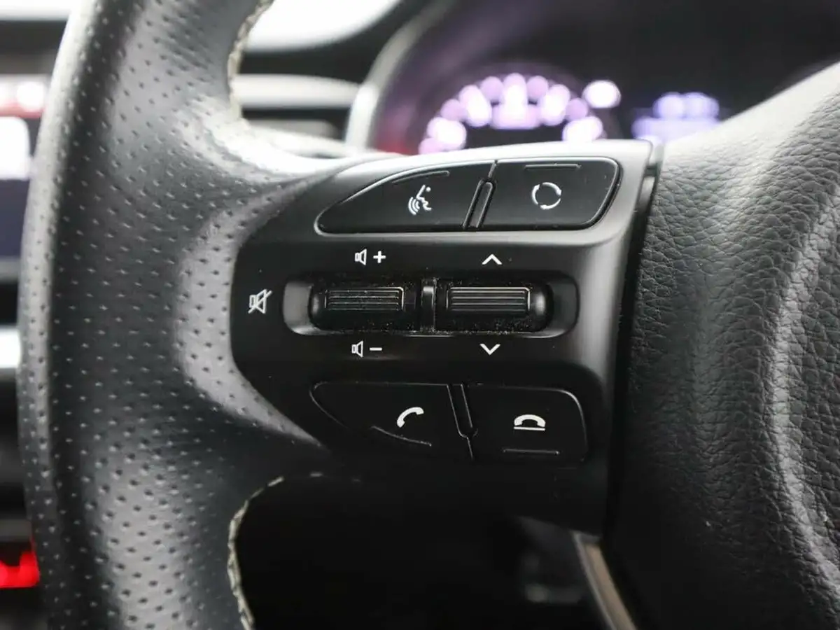 2018-kia-stonic-10-t-gdi-3-big-21