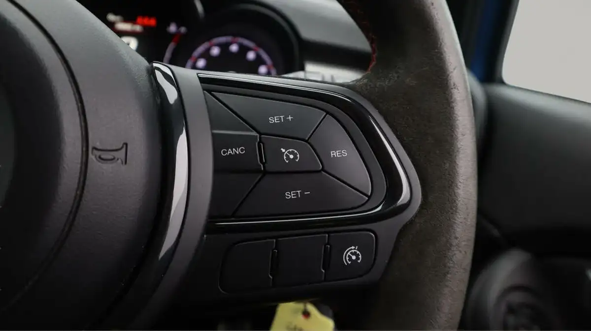 2022-fiat-500x-10-firefly-turbo-sport-big-26