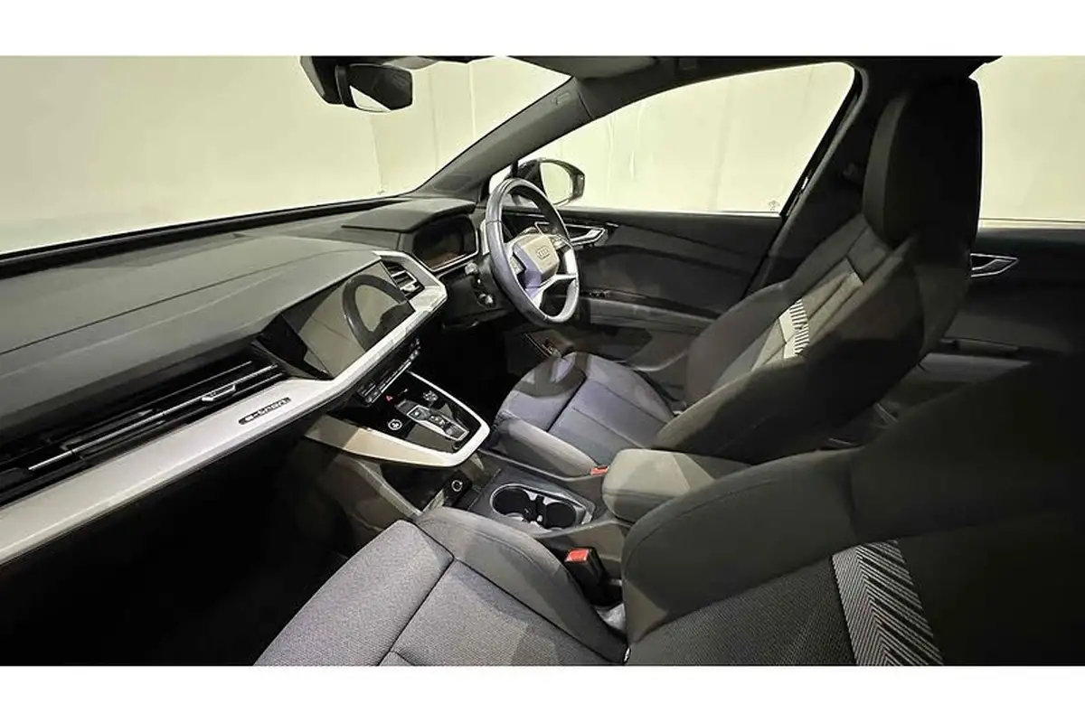 2023-audi-q4-e-tron-35e-sport-station-wagon-big-21