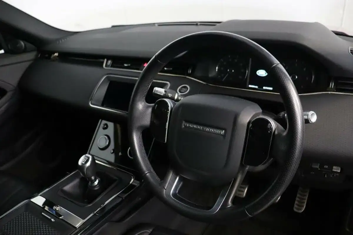 2019-land-rover-range-rover-evoque-20-d150-r-dynamic-big-28