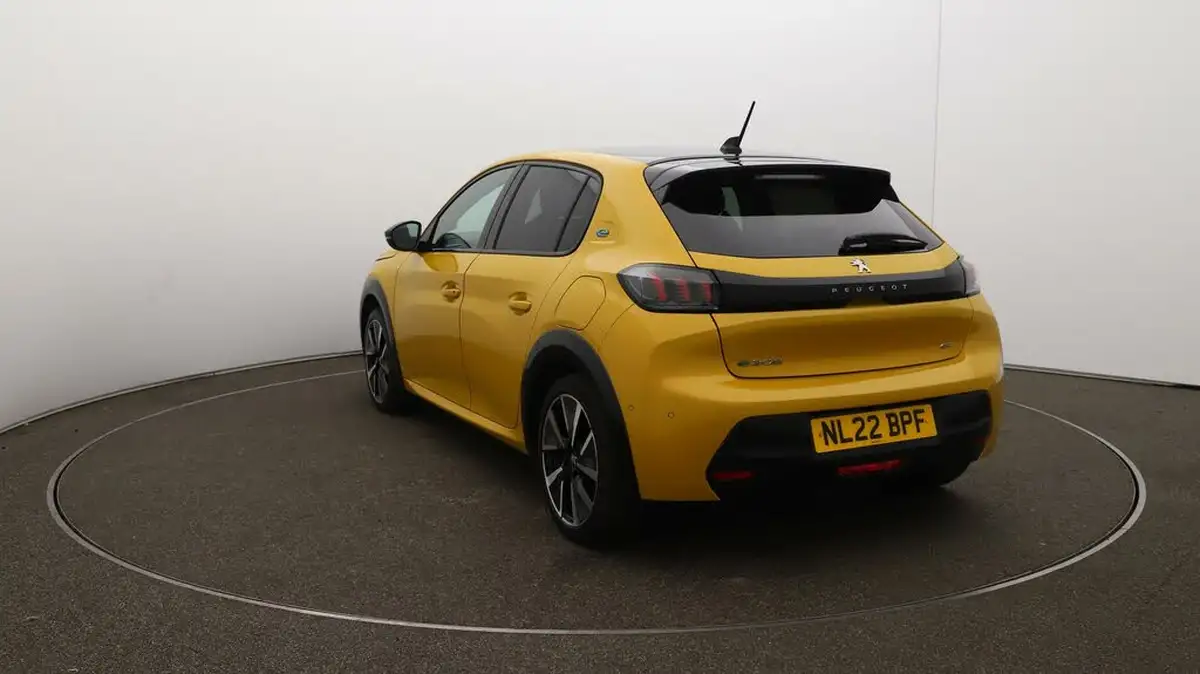 2022-peugeot-208-e-gt-premium-big-55