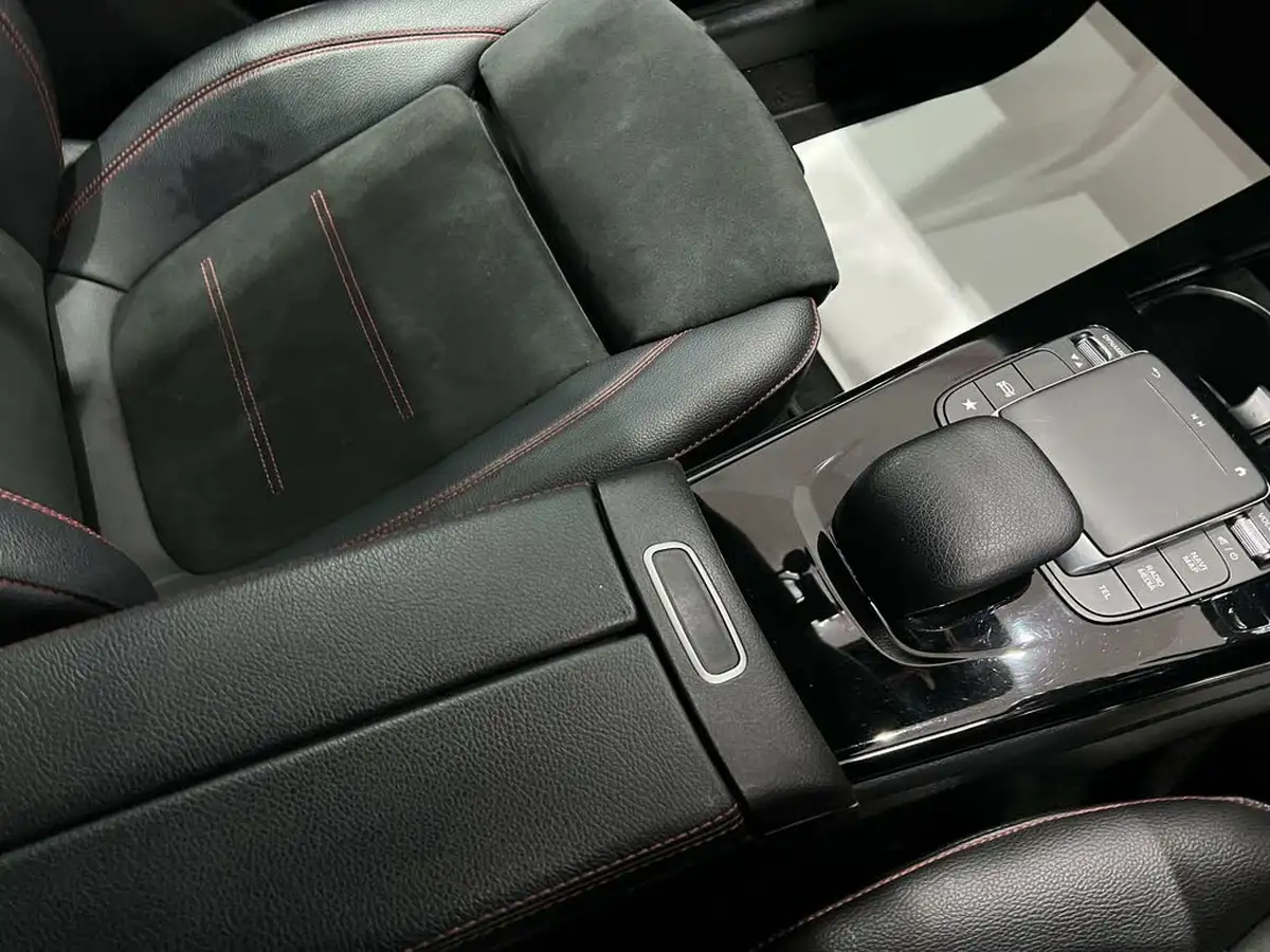 2020-mercedes-benz-a-class-13-a250e-amg-line-saloon-4d-big-28