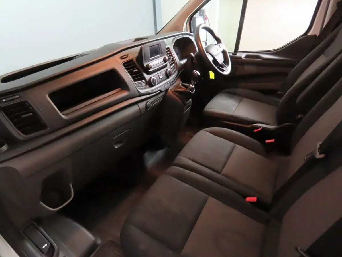 2021-ford-transit-custom-20tdci-300-l1h1-leader-130pseu6dt-panel-van-big-7