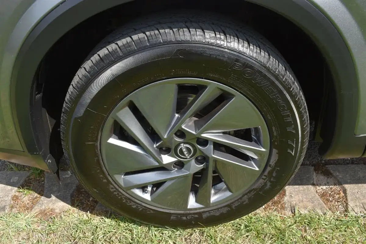 2022-nissan-qashqai-13-dig-t-acenta-premium-140ps-big-17