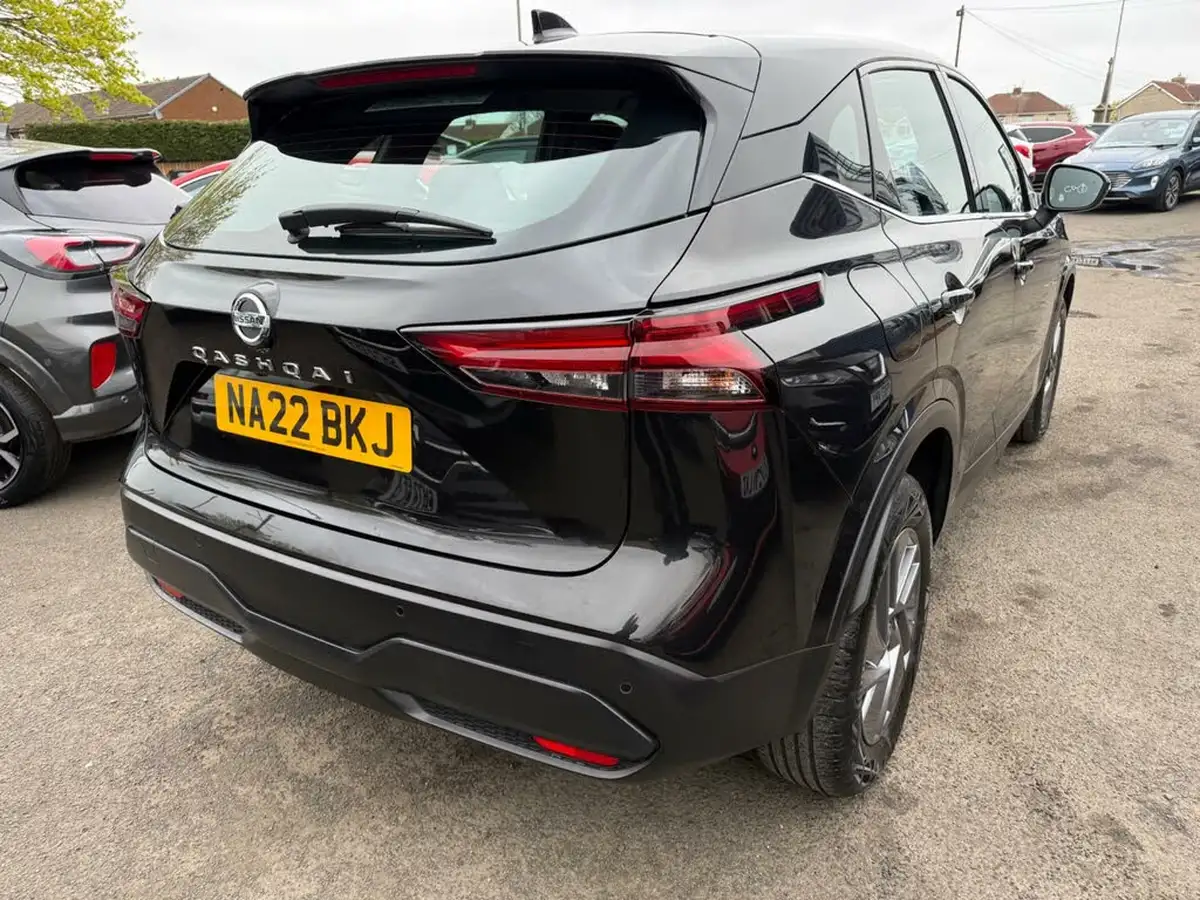 2022-nissan-qashqai-13-dig-t-acenta-premium-140ps-big-5