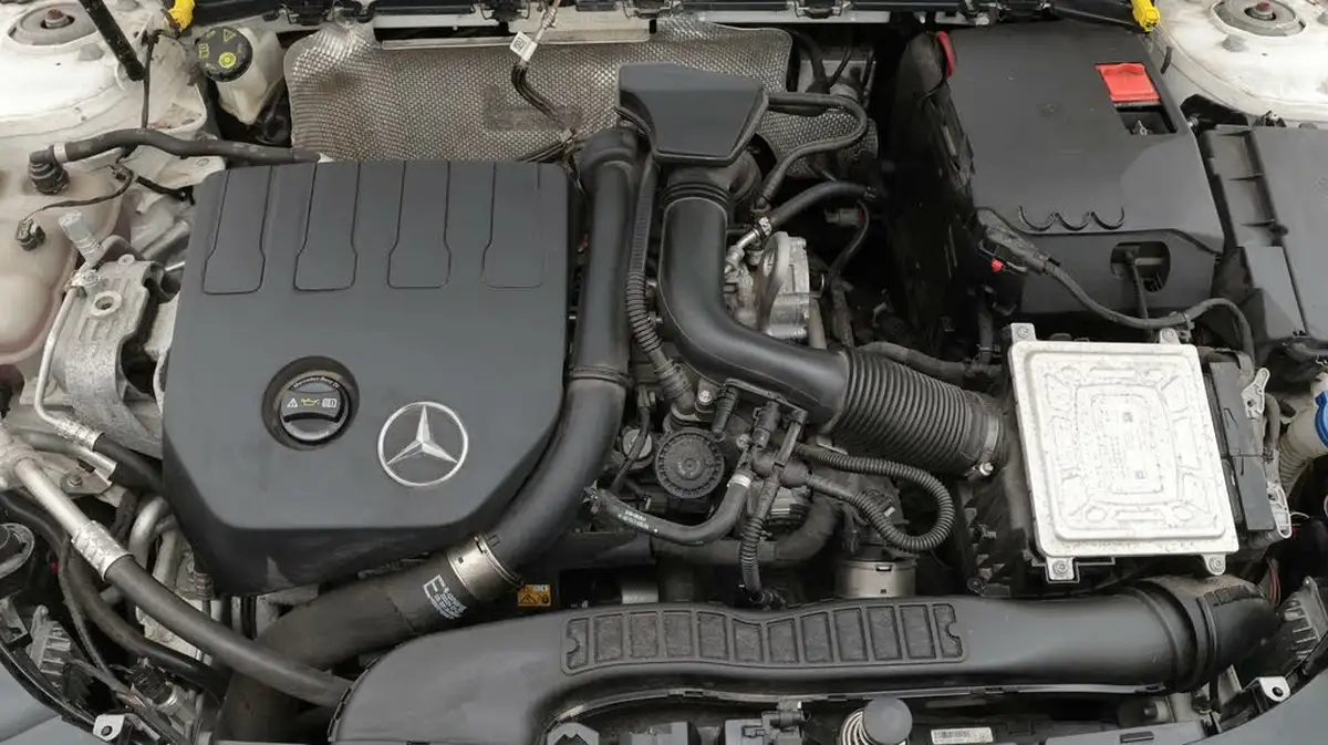 2020-mercedes-benz-a-class-13-a200-amg-line-executive-hatchback-5d-big-19