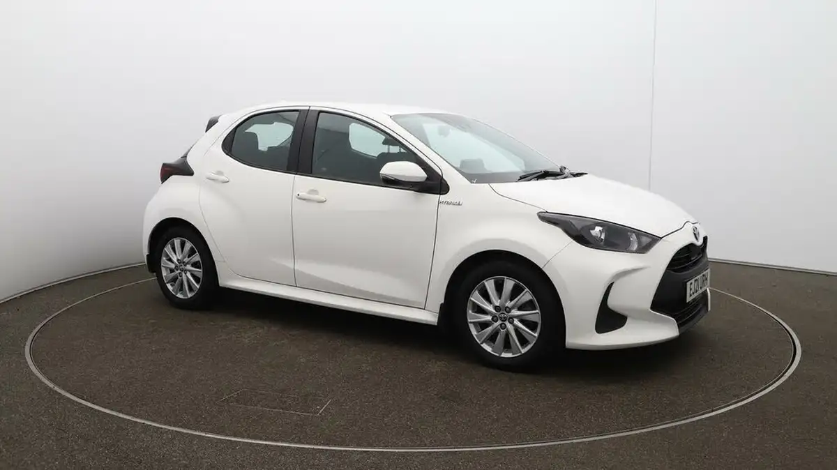 2021-toyota-yaris-15-vvt-i-icon-114bhp-hybrid-1490cc-e-cvt-big-38