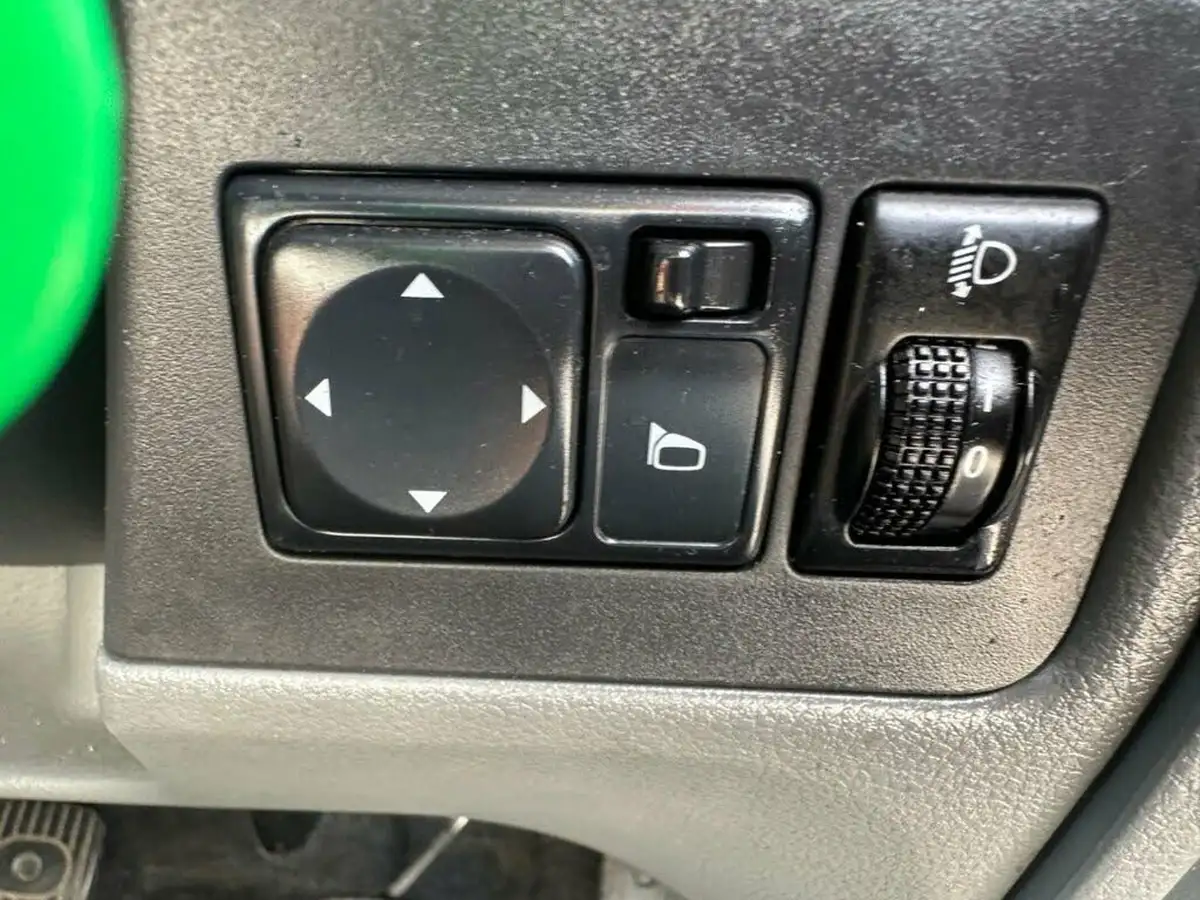 2019-nissan-nv200-15td-acenta-89bhp-crewcab-van-big-15
